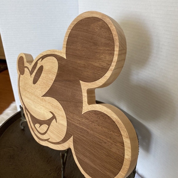 Disney Mickey Mouse LARGE Wood Cutting Charcuterie Board Built to Last NEW - Picture 2 of 5